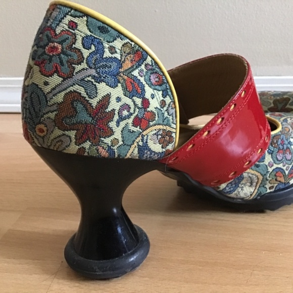 JOHN FLUEVOG LADIES ZAZA MARY JANE WIDE STRAP FABRIC SHOE inc. SHOE BAG - Picture 5 of 15